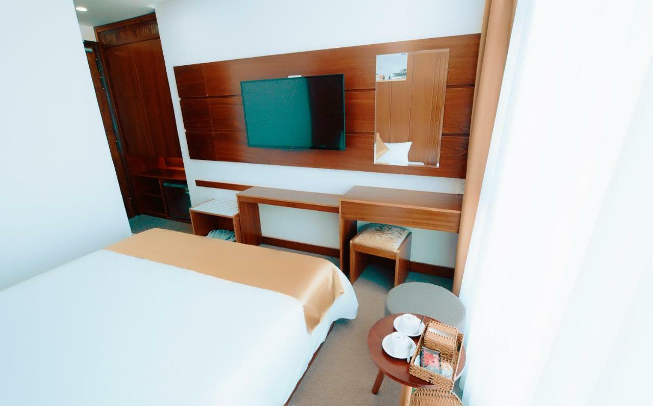 Mira Hotel Quy Nhon Exterior photo